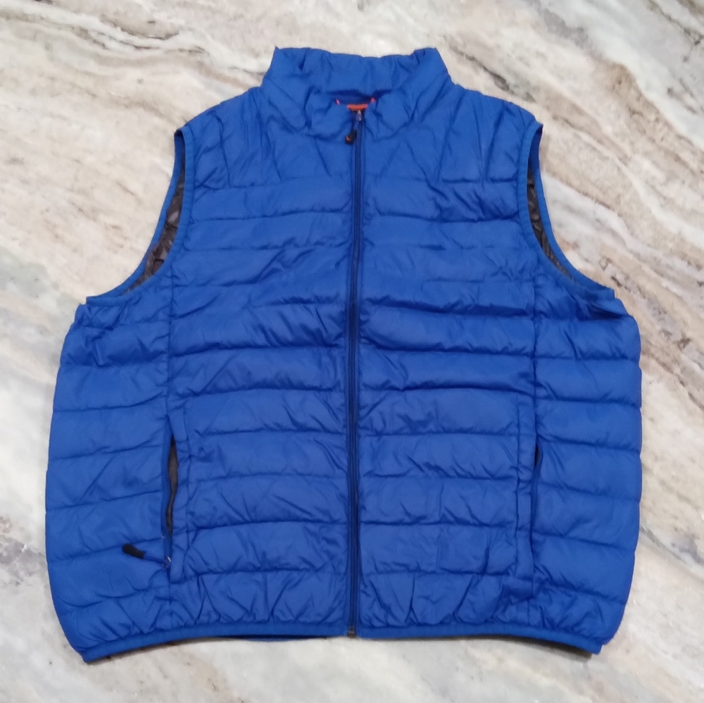 Hawke & Co. Vest